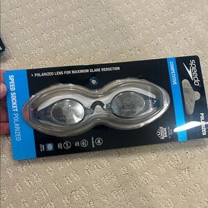 Speedo speed socket Polarized brand new goggles